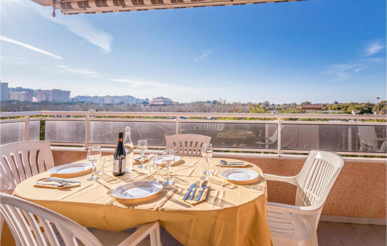 Awesome Apartment In Blanes Zewnętrze zdjęcie